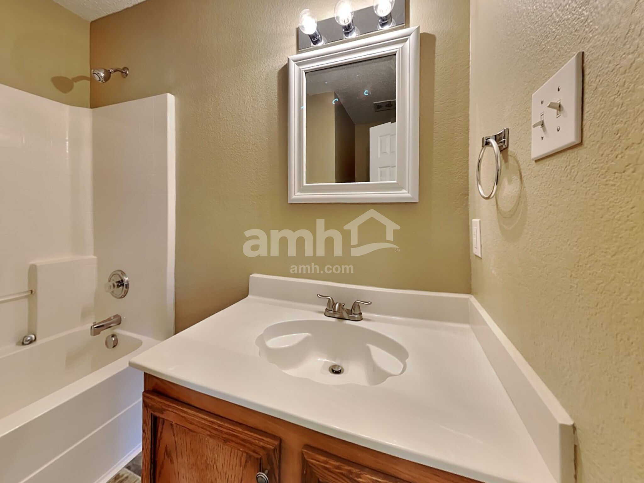 Building Photo - 1953 Ramada Trl