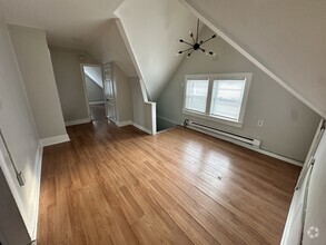 Building Photo - 76 Sanford Ave