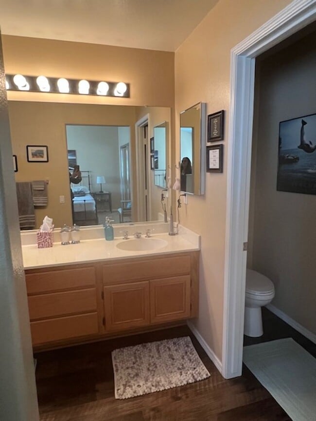 Building Photo - Desirable 2-bedroom/2.5-bathroom Condo in Islay Villas! Available Summer 2026