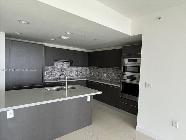 Building Photo - 7825 NW 107th Ave