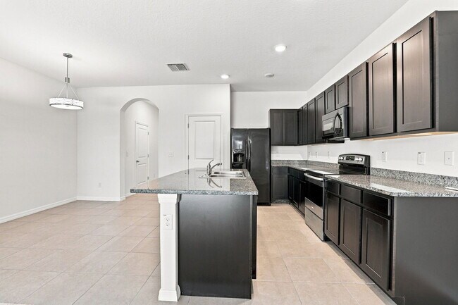Building Photo - 1746 Hovenweep Rd