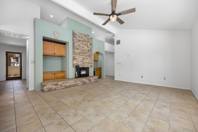 Building Photo - 2901 Loveland Way