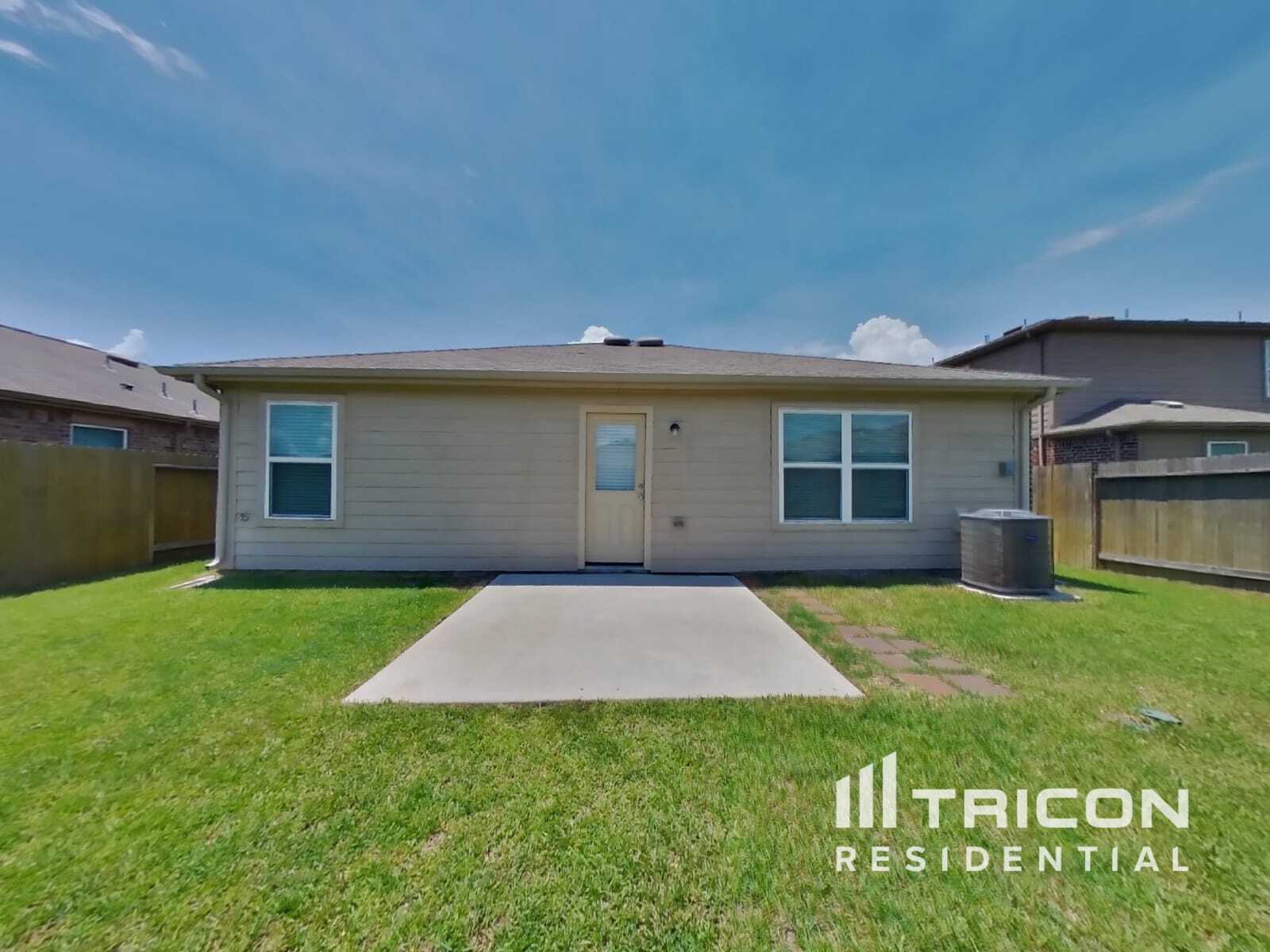 Building Photo - 733 Totem Trail Dr