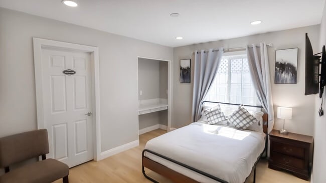 Building Photo - 8354-56 Adams St