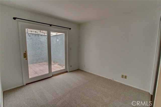 Building Photo - 8 Sparrowhawk