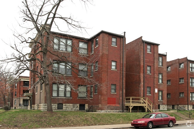 Building Photo - Reeser Court