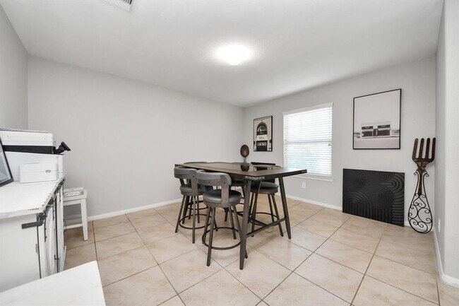 Building Photo - 18326 Trace Pointe Ln