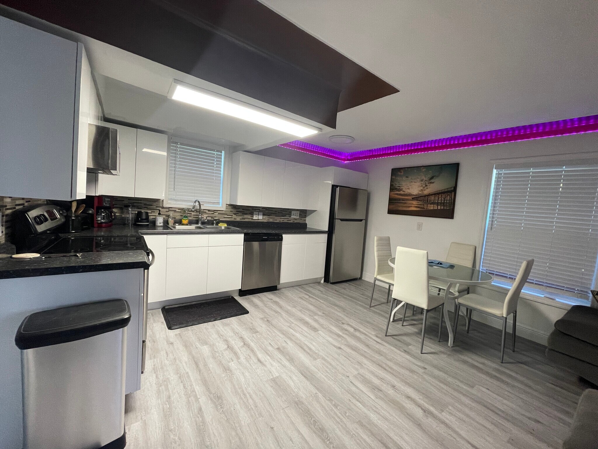 Dining area - 13100 Boca Ciega Ave