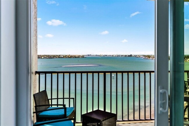 Building Photo - 6287 Bahia Del Mar Cir N