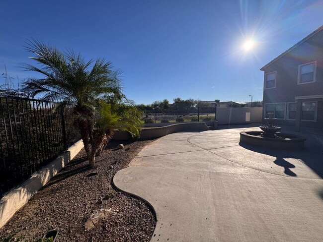 Building Photo - 18 W Desert Vista Trail