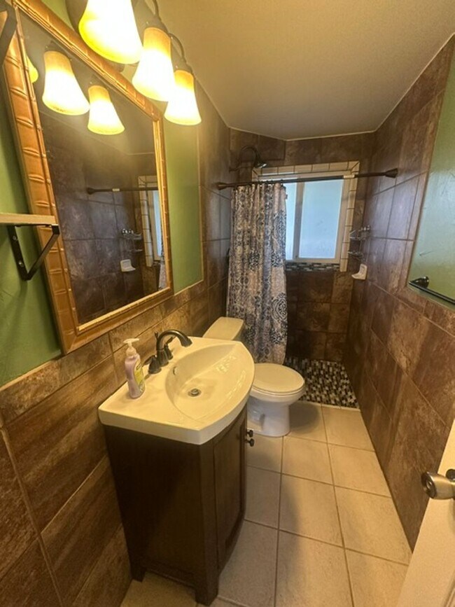 Building Photo - 7370 Sugarloaf Terrace