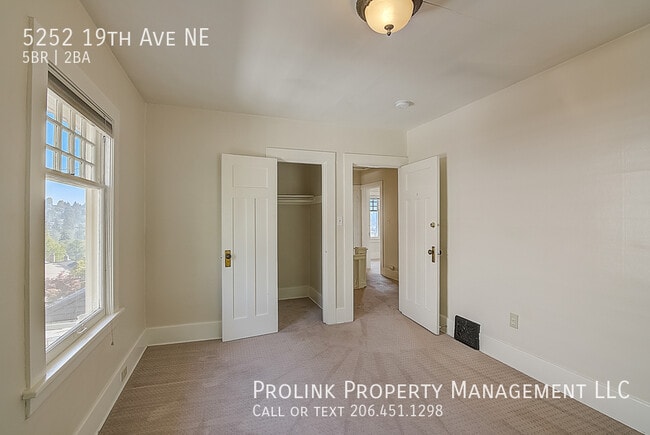 Building Photo - 5252 19th Ave NE