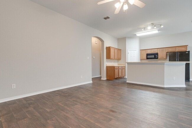 Building Photo - Great 3 Bedroom, 2 Bath, Brick Home in Great Neighborhood- White Settlement ISD- 76108