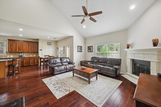 Building Photo - 5526 Wild Milberry Dr