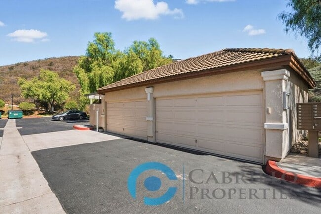 Building Photo - 11115 Affinity Ct