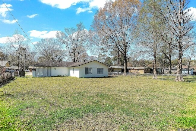 Building Photo - 1455 Marilyn Dr