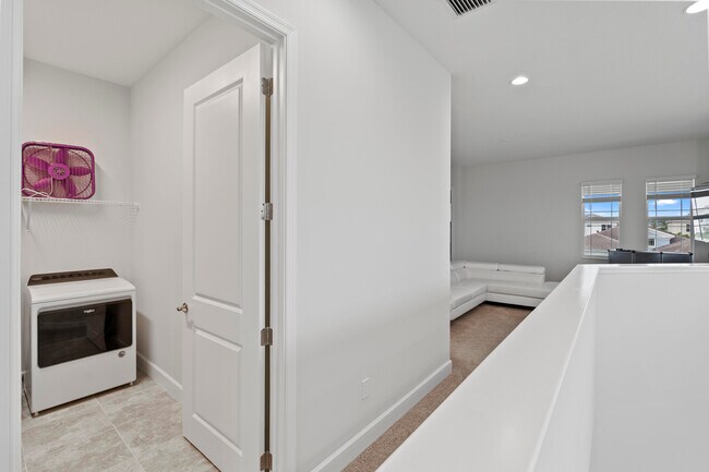 Building Photo - 15134 Cameo Ct