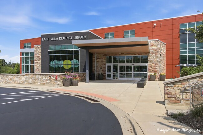 Building Photo - 38624 N Miller Rd