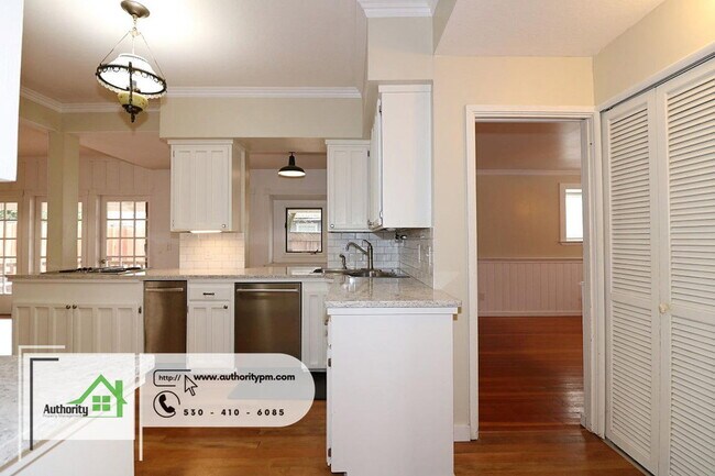 Building Photo - 1804 Chestnut St