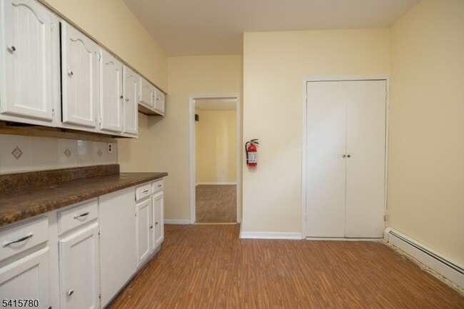 Building Photo - 450 3rd Ave