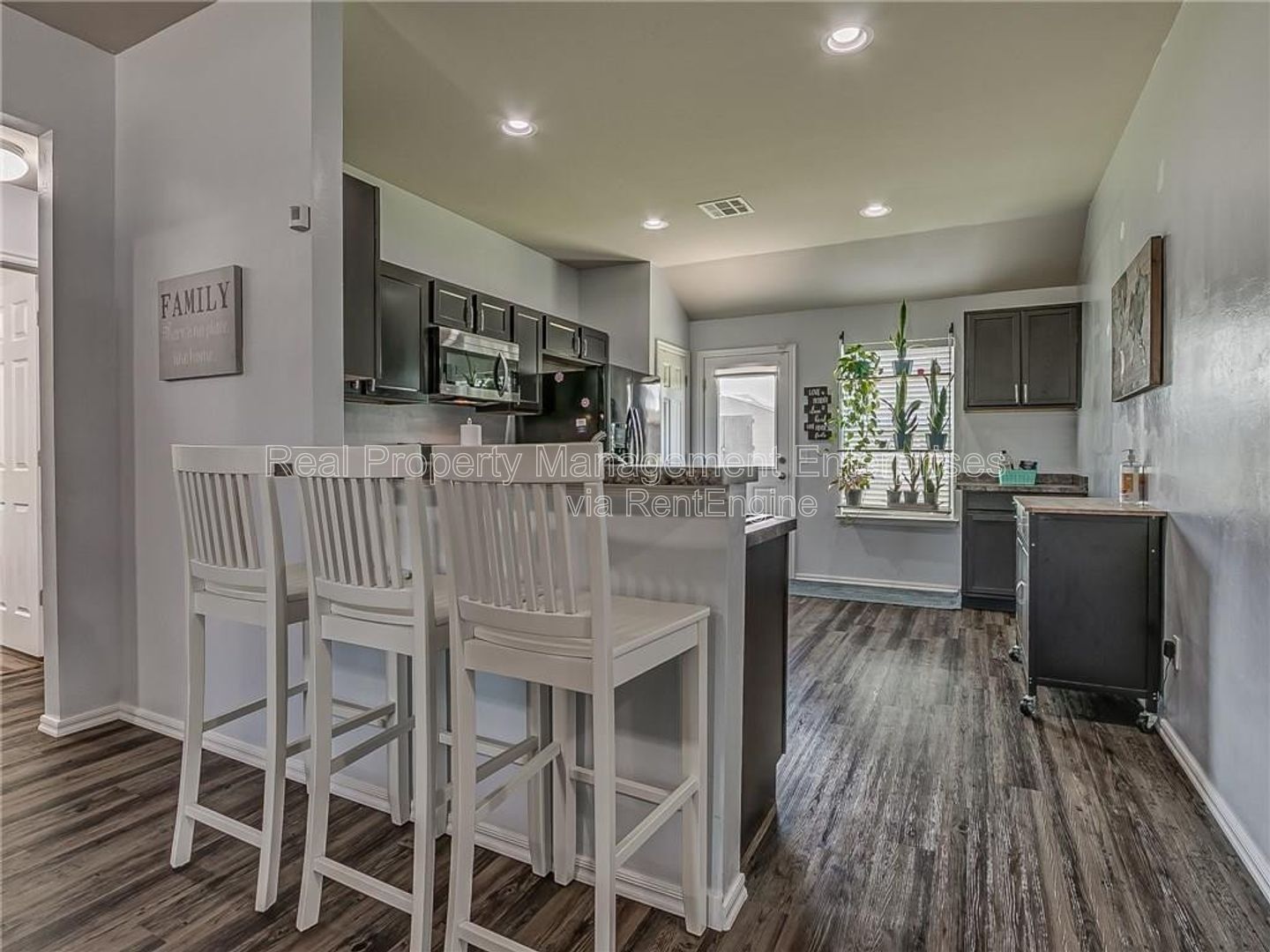 Building Photo - 1912 Autumn Way