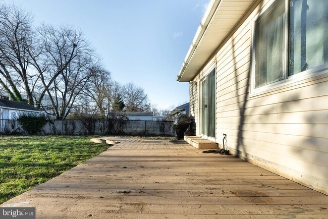 Building Photo - 1959 Lewis Ave