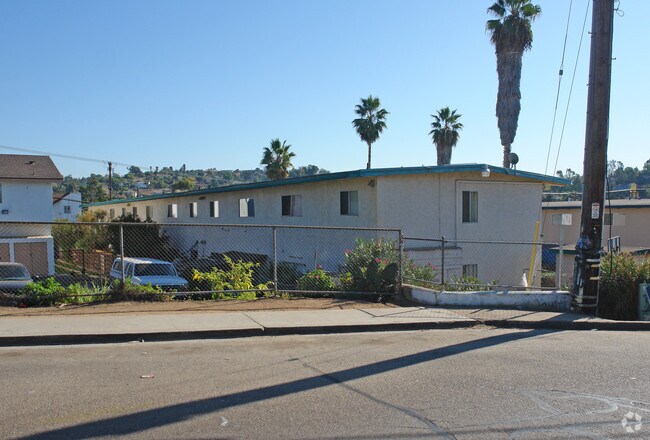 Building Photo - 2212 Primrose Ave