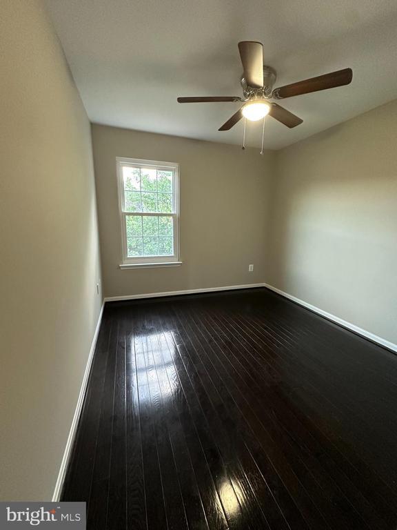 Building Photo - 20180 Hardwood Terrace
