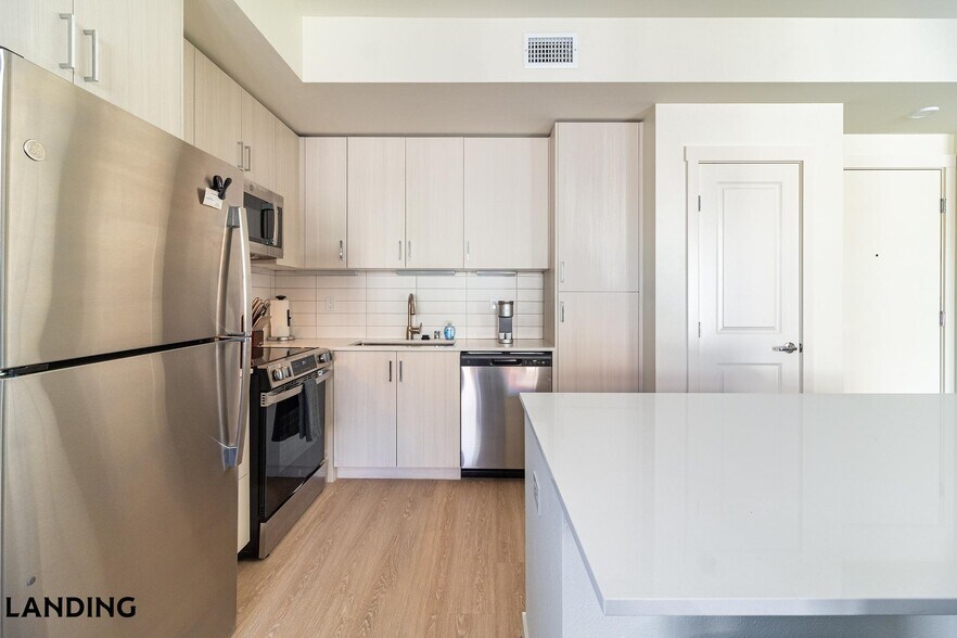 Building Photo - 41545 Ivy St