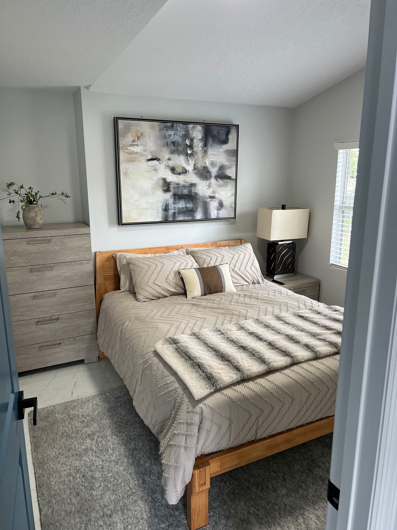 Building Photo - 6704 N 11th St