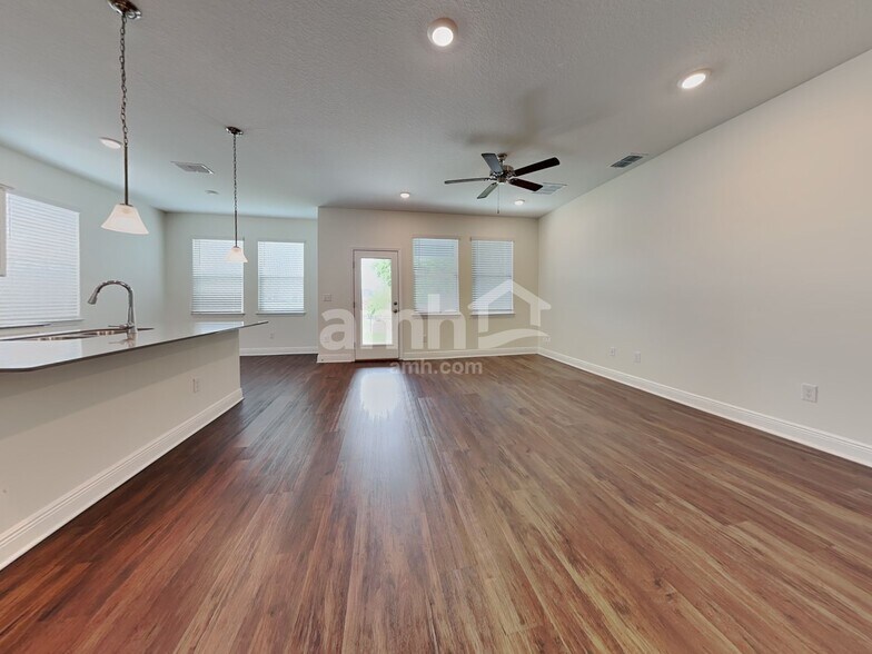 Building Photo - 6237 Emerald Hls Wy