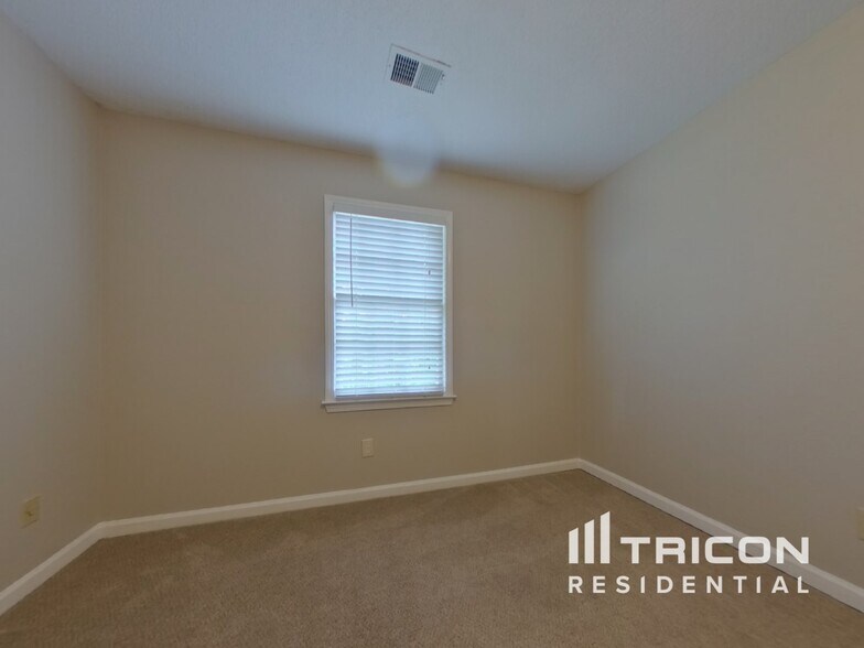 Building Photo - 1418 Millstream Trail NW