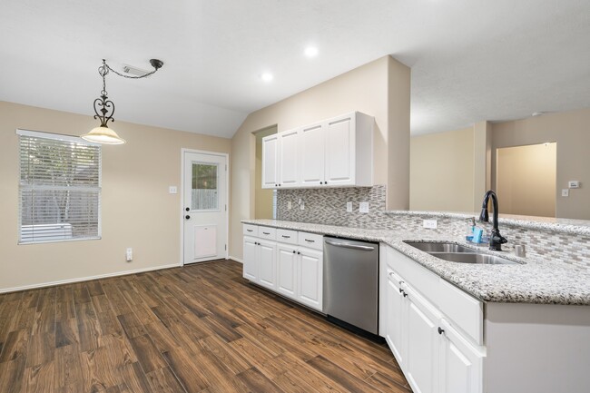 Building Photo - 26 S Vesper Bend Cir