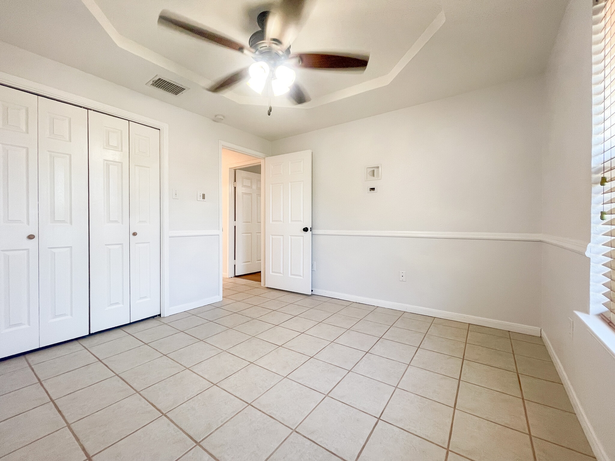 Building Photo - 14308 Chisolm Dr