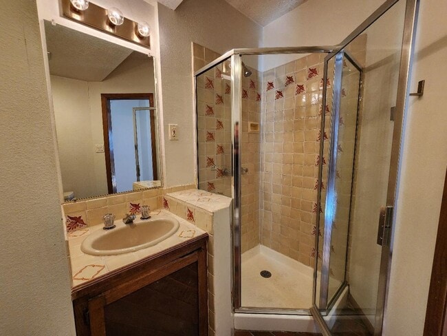 Building Photo - 602 Griffin St