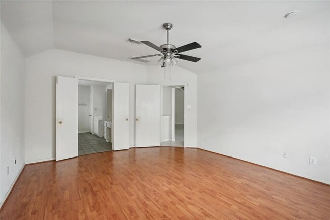Building Photo - 16614 New Market Ln