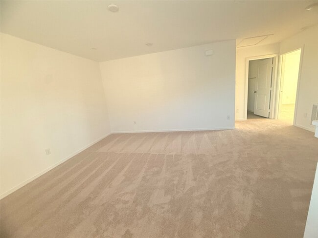 Building Photo - 24645 Cascade Haven Rd