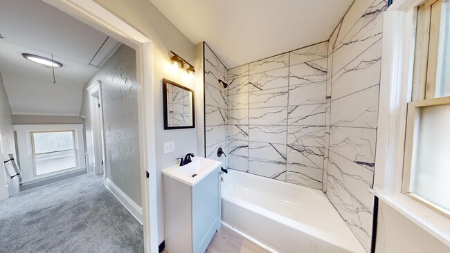 Building Photo - Old Brooklyn Area - 3 Bedroom Single Famil...