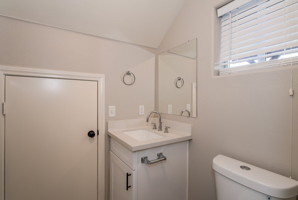 Building Photo - 6002 Aripeka St