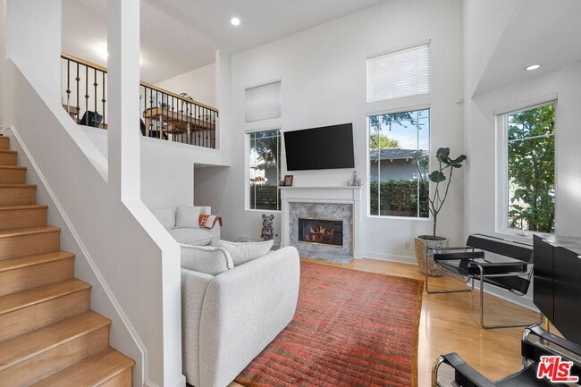 Primary Photo - 4371 Troost Ave