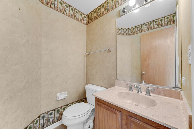 Building Photo - 1998 Conway Ln