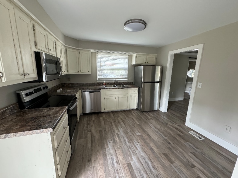 Building Photo - 4239 Norcross Rd