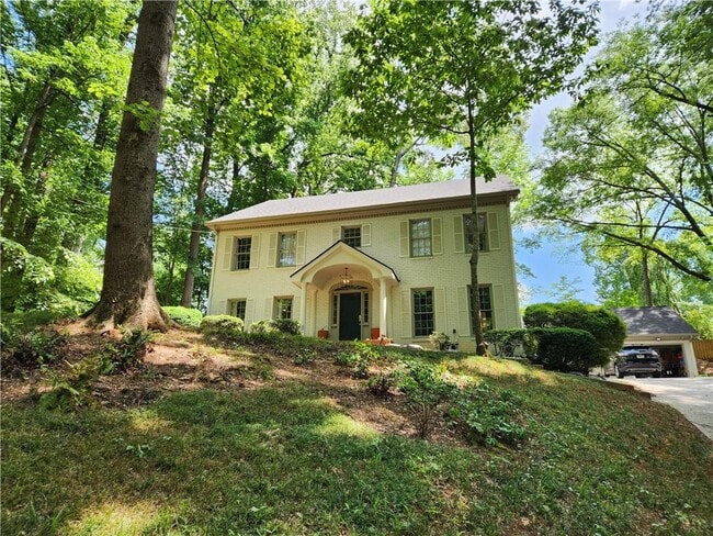 Building Photo - 943 Barton Woods Rd NE