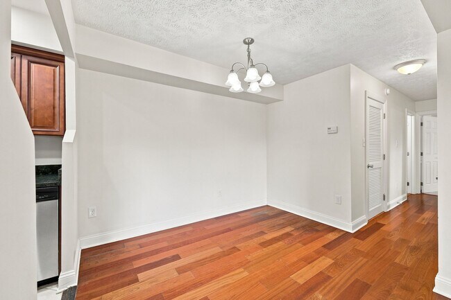 Building Photo - 104 Turtle Creek Rd