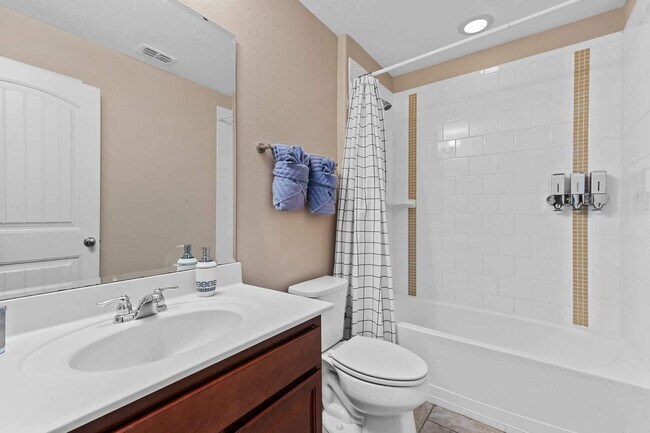 Building Photo - 4313 Acorn Ct