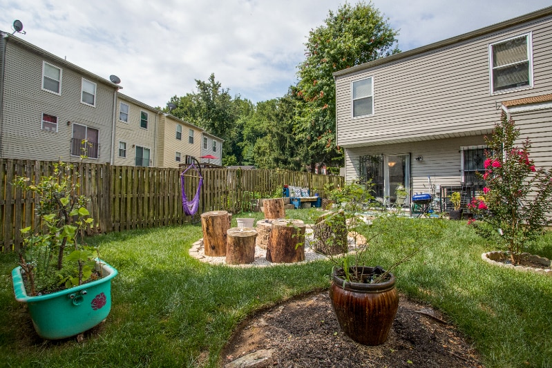 Building Photo - 6006 Applegarth Pl