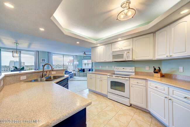 Building Photo - 8903 Laguna Ln