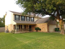 Building Photo - 15235 Kelbrook Dr
