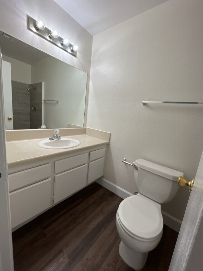 Building Photo - 2 bedroom 2 bathroom second level unit centrally located in the El Sol del Pueblo community.