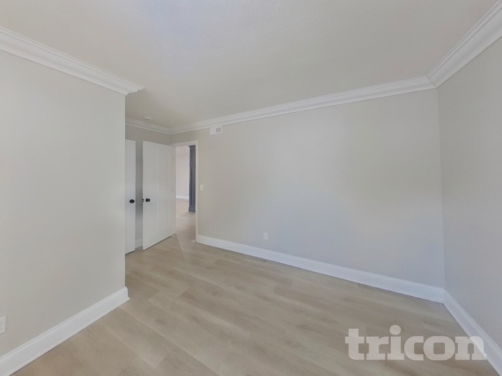 Building Photo - 606 Lincoln Dr NE